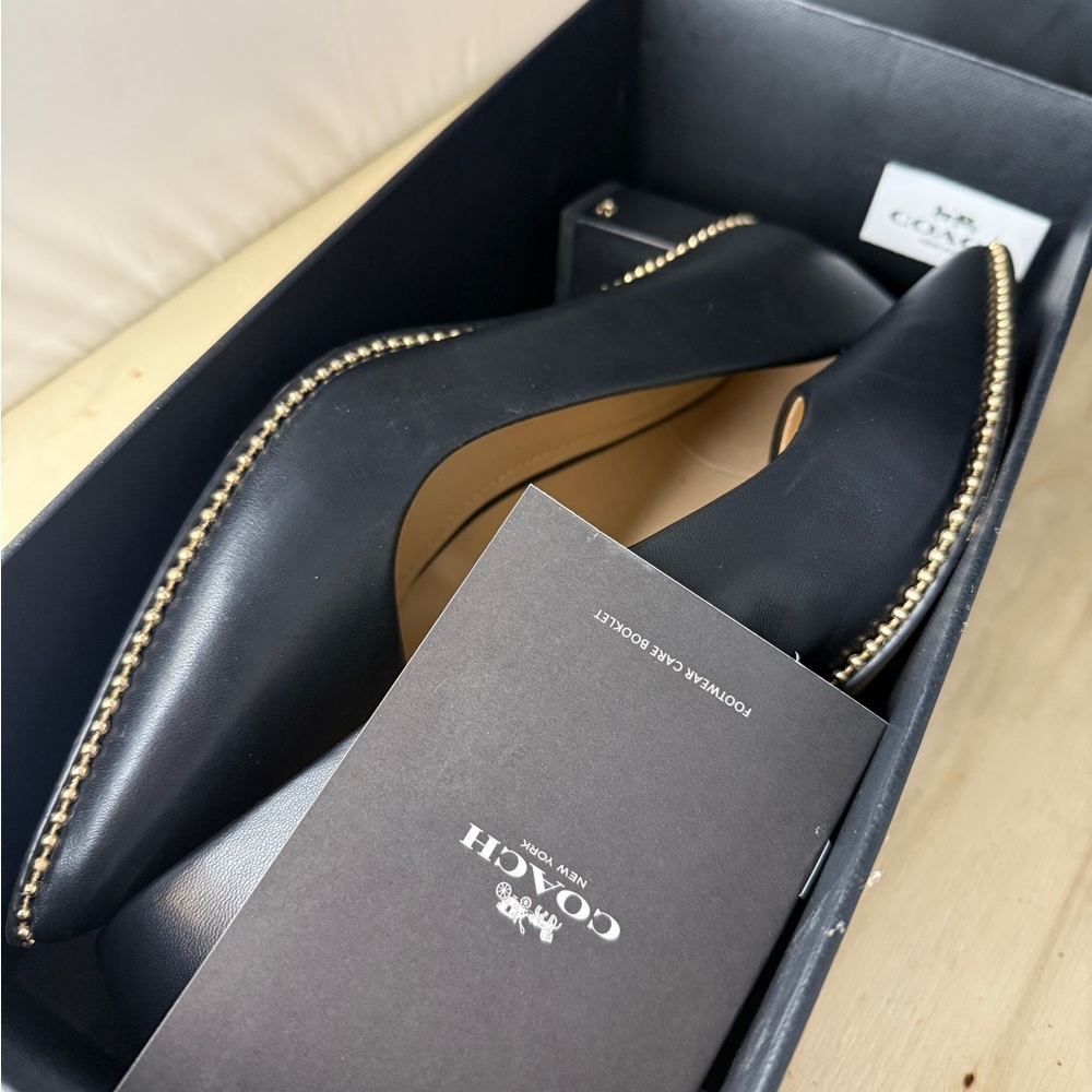 Coach Willa 45 Black Leather pump Heels with Gold Accents - Picture 6 of 7